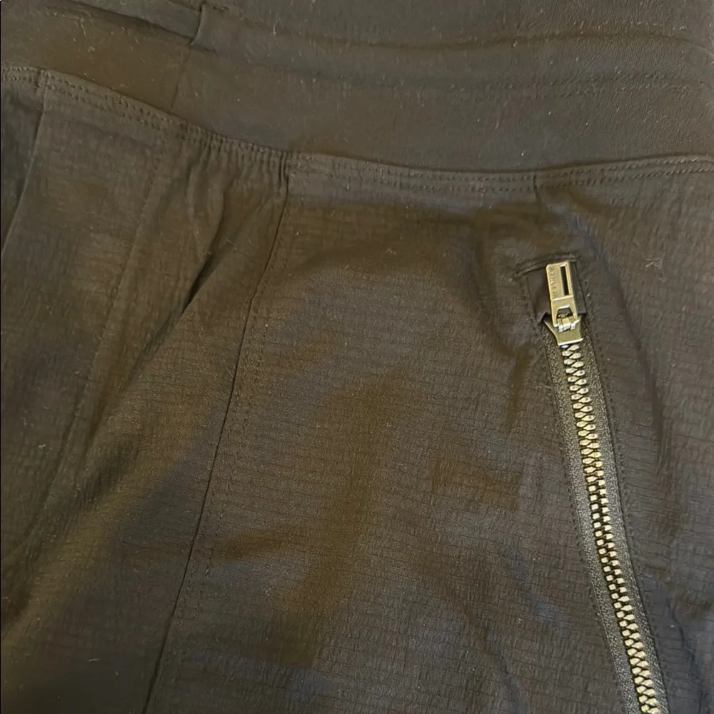 Athleta Black Mini Cargo Skirt Athleisure - Picture 4 of 5